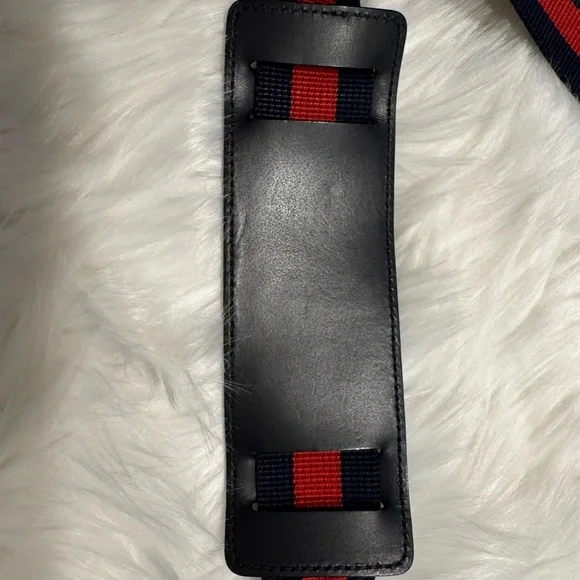 Gucci Gray and Black Messenger Bag - Picture 15 of 16